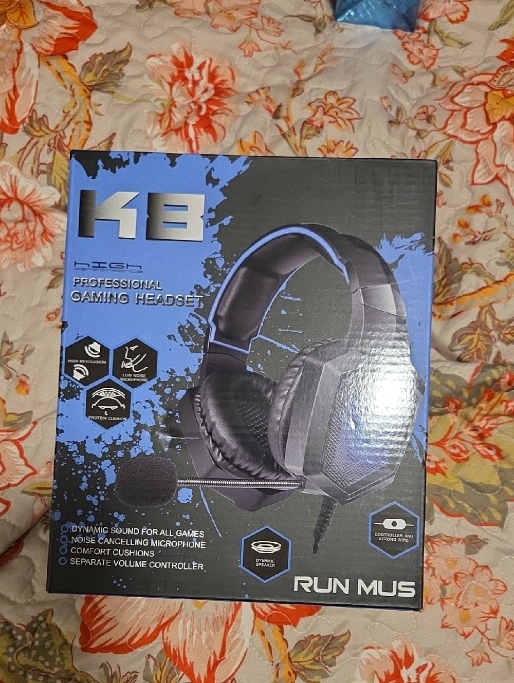 K8 Professional Gaming Headset - Black and Blue